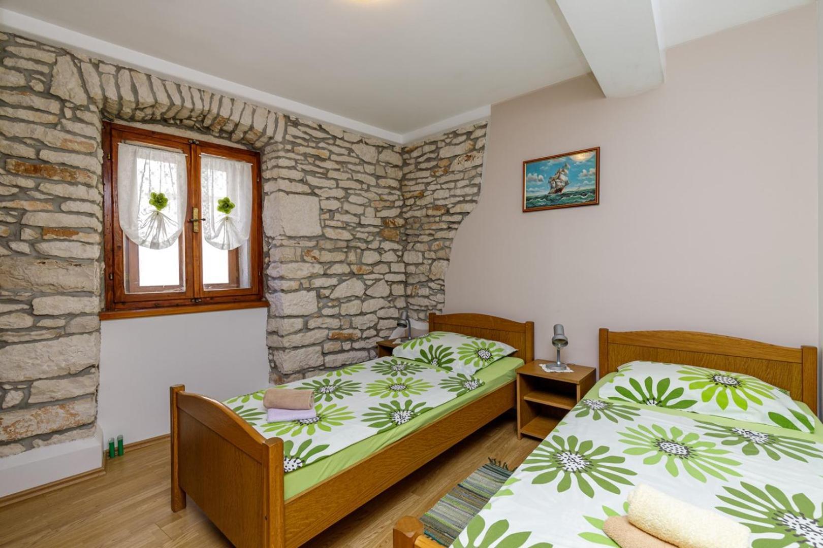 Apartments Mirjana Medulin Bagian luar foto